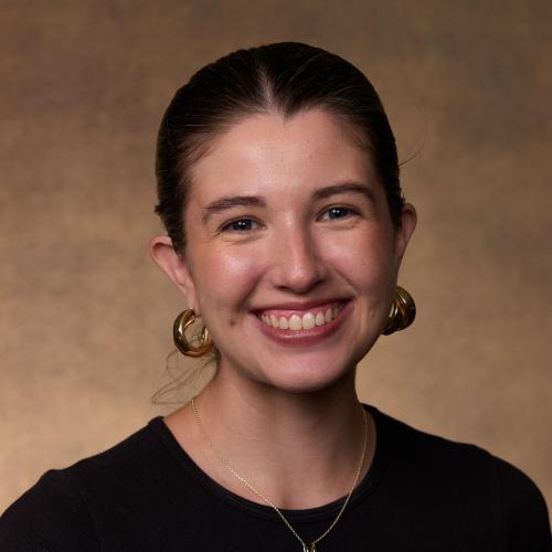 Emily Bernhardt Headshot